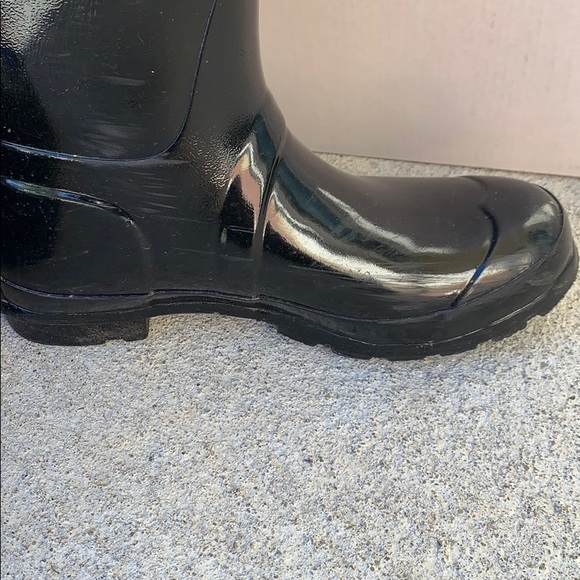 Size 7 Hunter Boots Glossy Black - Picture 2 of 5